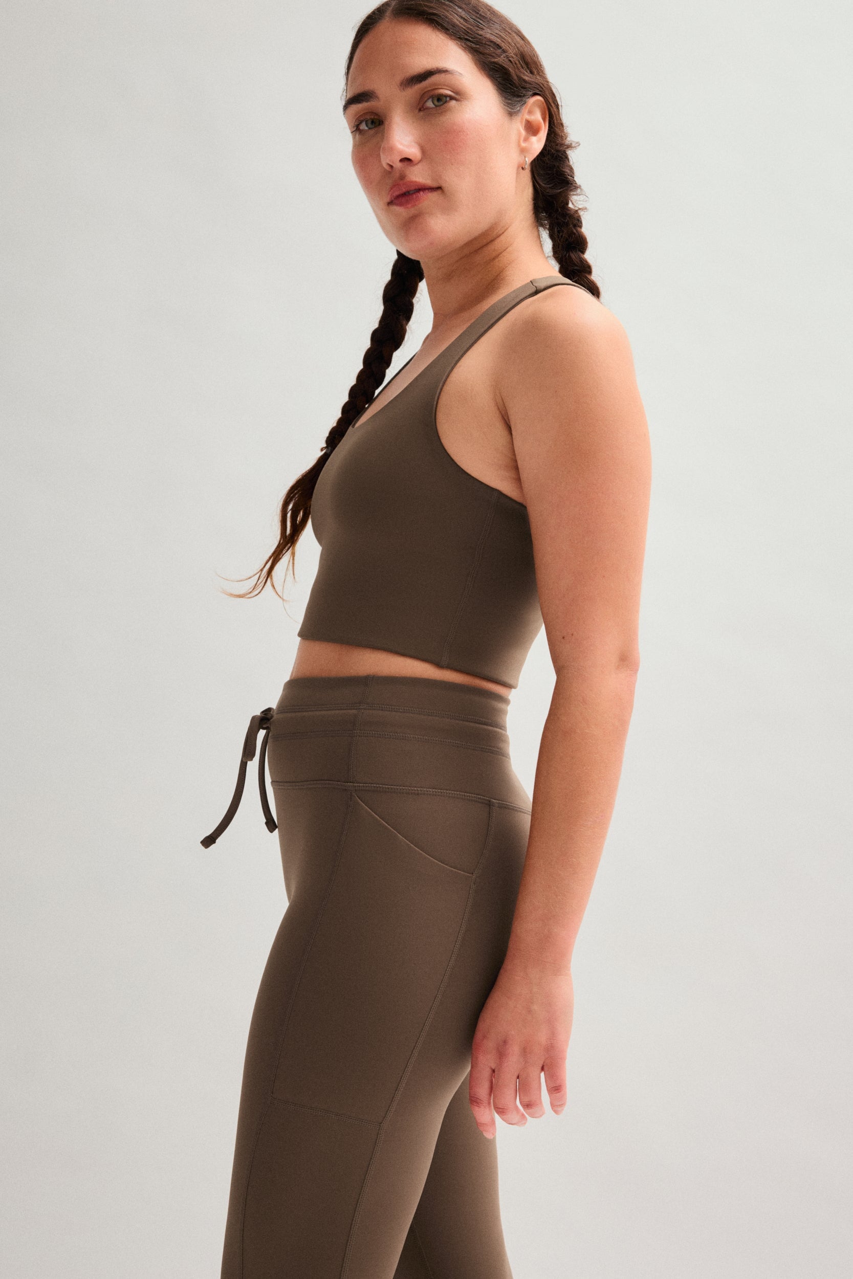 Caf茅 Compressive Drawstring Pocket Legging - Image 4